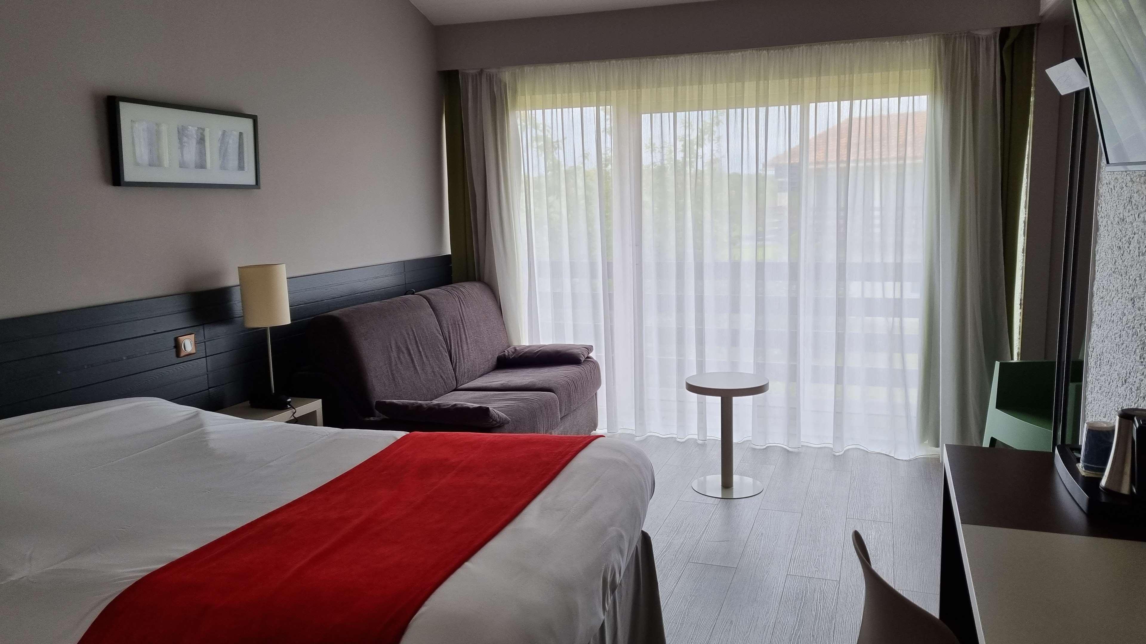 Kyriad Angouleme Nord Champniers- Hotel & Residence מראה חיצוני תמונה